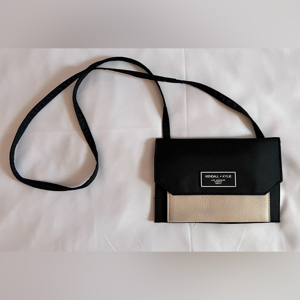 Kendall and Kylie Los Angeles Studio Crossbody Bag 2 Tone Design